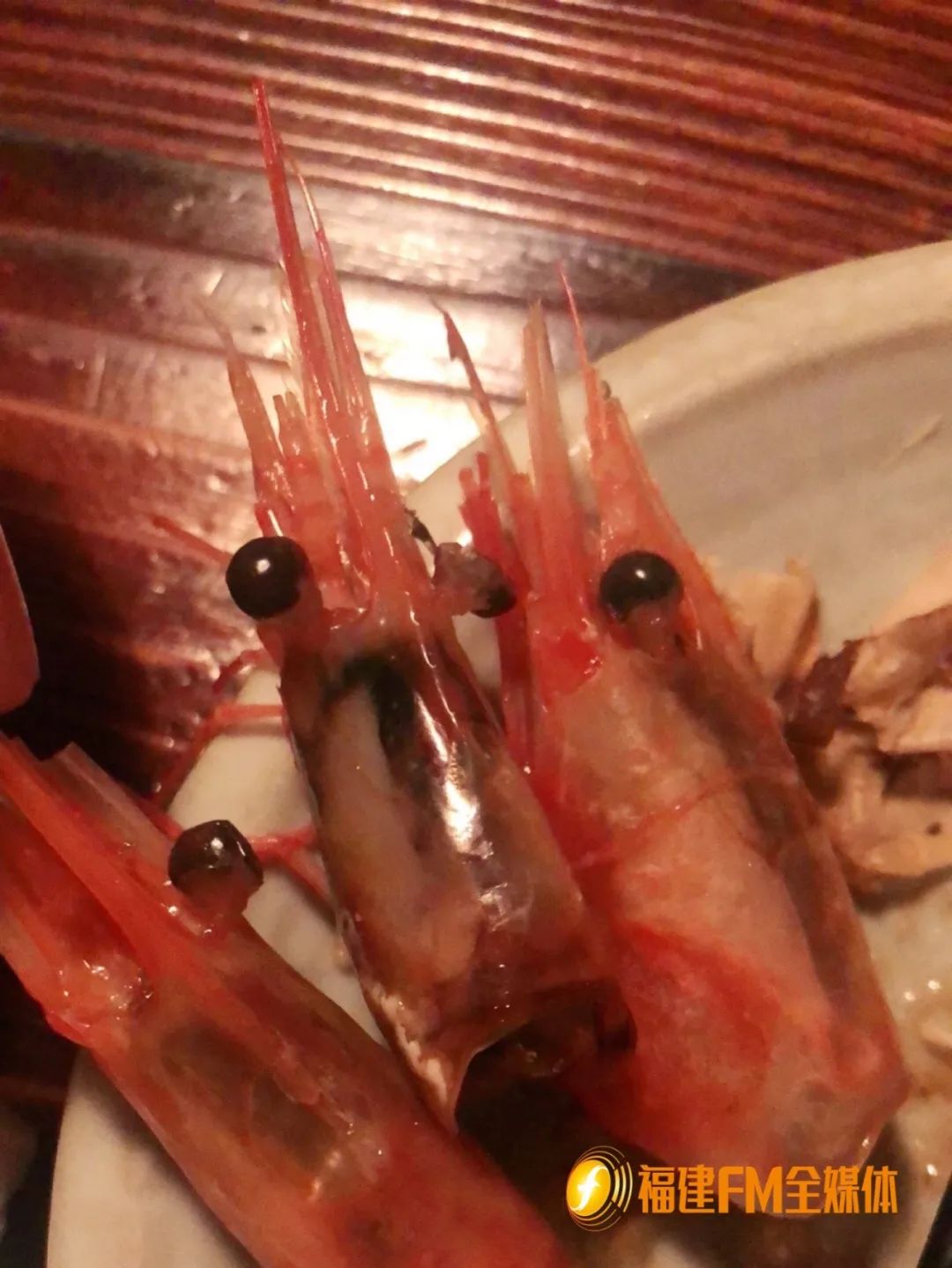 DƬ